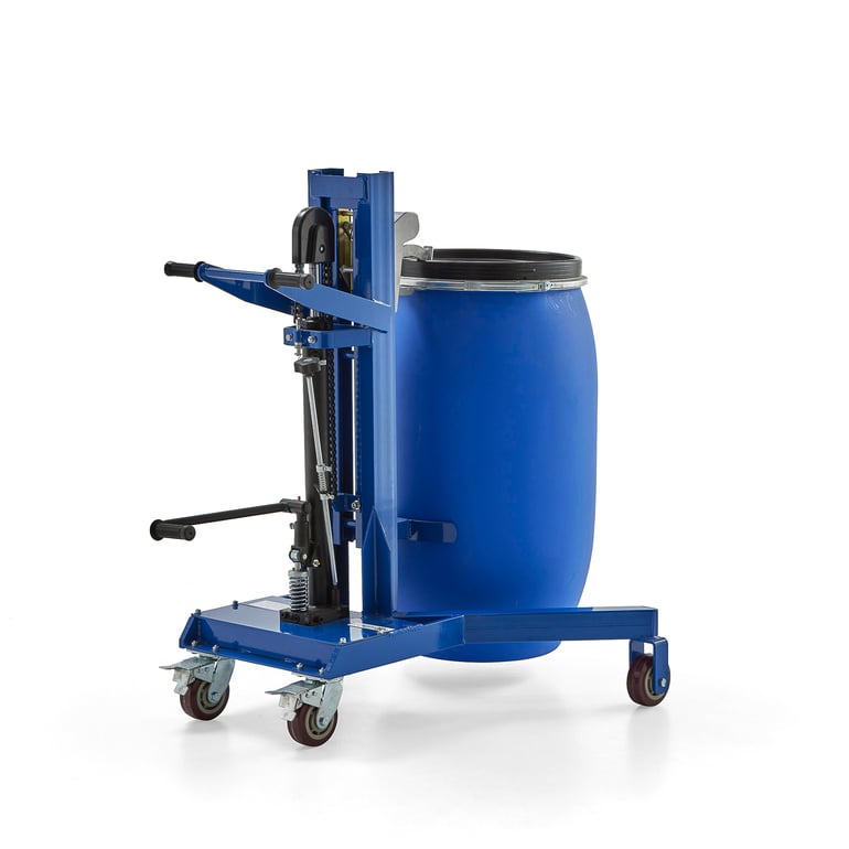 Hydraulický zvedák na plastové sudy se svěracím kruhem. Nožní pedál pro rychlozdvih bez zátěže. Zadní otočná kola.Praktický zvedák navržený pro snadnější manipulaci s plastovými sudy o objemu 120 a 220 l. Zařízení usnadňuje přepravu sudů se svěracím kruhem v jakékoliv výšce až do maximálního zdvihu 1 320 mm. Je vybaveno kompaktním a spolehlivým mechanickým systémem
