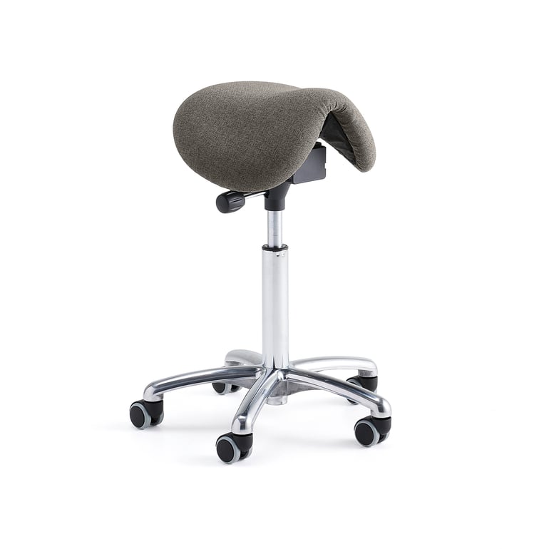 Ergonomická sedlová židle s plynule nastavitelným sklonem sedáku (12° vpřed a 5° vzad). Sedlová židle podporuje přirozenou ergonomickou polohu. Je výškově nastavitelná.Sedlová židle podporuje v zaujetí přirozené ergonomické a uvolněné polohy při sezení. Ideálně se hodí do prostředí