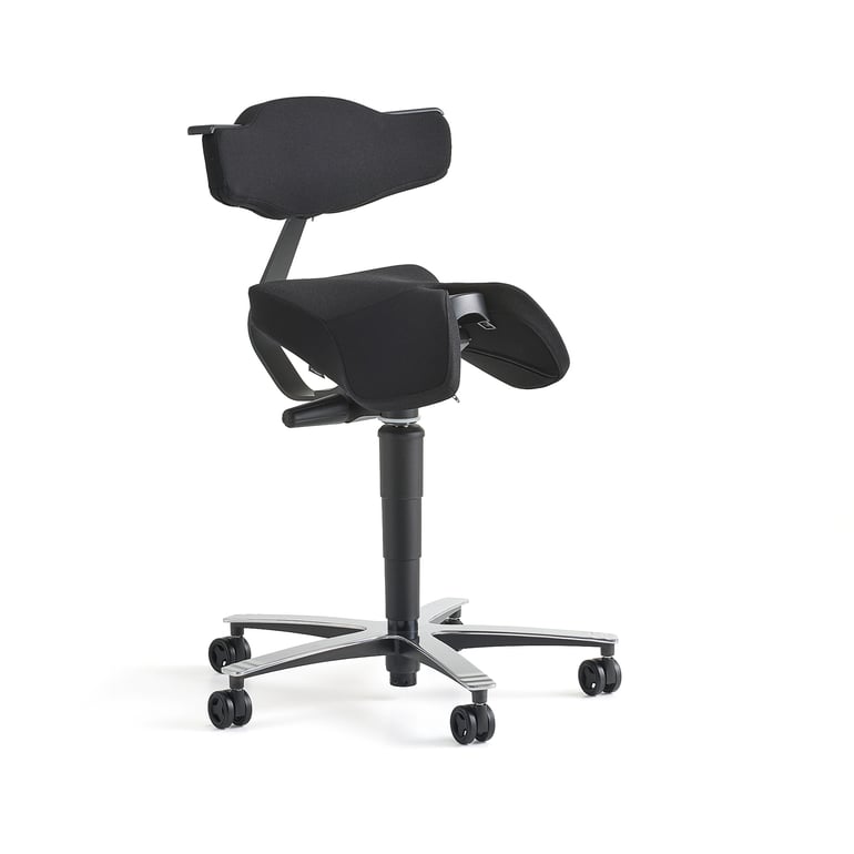 Designová sedlová židle s mnoha možnostmi nastavení pro dosažení maximálního pohodlí a ergonomie. Opěradlo lze otáčet okolo židle o 360° - může být umístěné klasicky vzadu