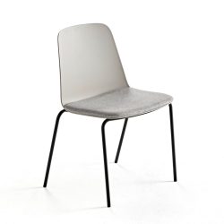 Elegantní stohovatelná židle s robustní konstrukcí. Hodí se jak do zasedacích místností