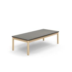 Dřevěný dětský stůl s odolnou deskou potaženou linoleem