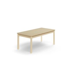 Klasický dřevěný stůl s odolnou deskou zvysokotlakého laminátu