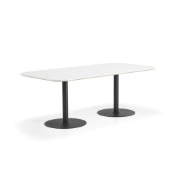 Elegantní stůl se zaoblenými rohy