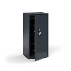 Ohnivzdorný trezor certifikovaný podle norem NT Fire 017 (požární odolnost 120P) a EN 14450 (bezpečnostní třída S2). Poskytuje 120 minut požární ochrany pro papírové dokumenty a chrání cennosti před krádeží. Trezor je vybaven elektronickým kódovým zámkem.Tento ohnivzdorný trezor představuje ideální volbu pro kancelářské a archivní prostory