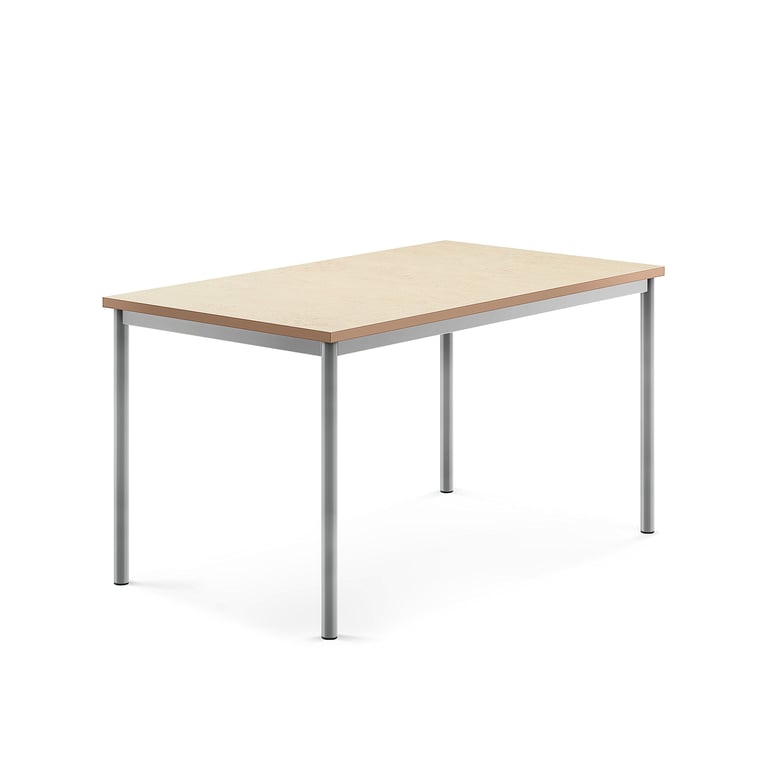 Stůl s obdelníkovou deskou a vynikajícími akustickými vlastnostmi. Deska z ekologického linolea dobře tlumí zvuk a je posazena na elegantní podnož z ocelových trubek opatřených ochranným práškovým lakem. Produkt byl úspěšně testován a certifikován podle normy EN 1729.Ve školních zařízeních je častým jevem nadměrný hluk